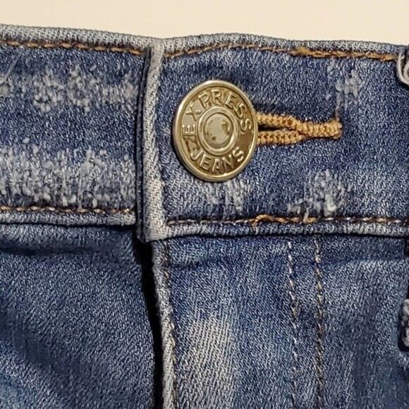 Express Jean Shorts Distressed Patches Size 4 - Picture 9 of 16